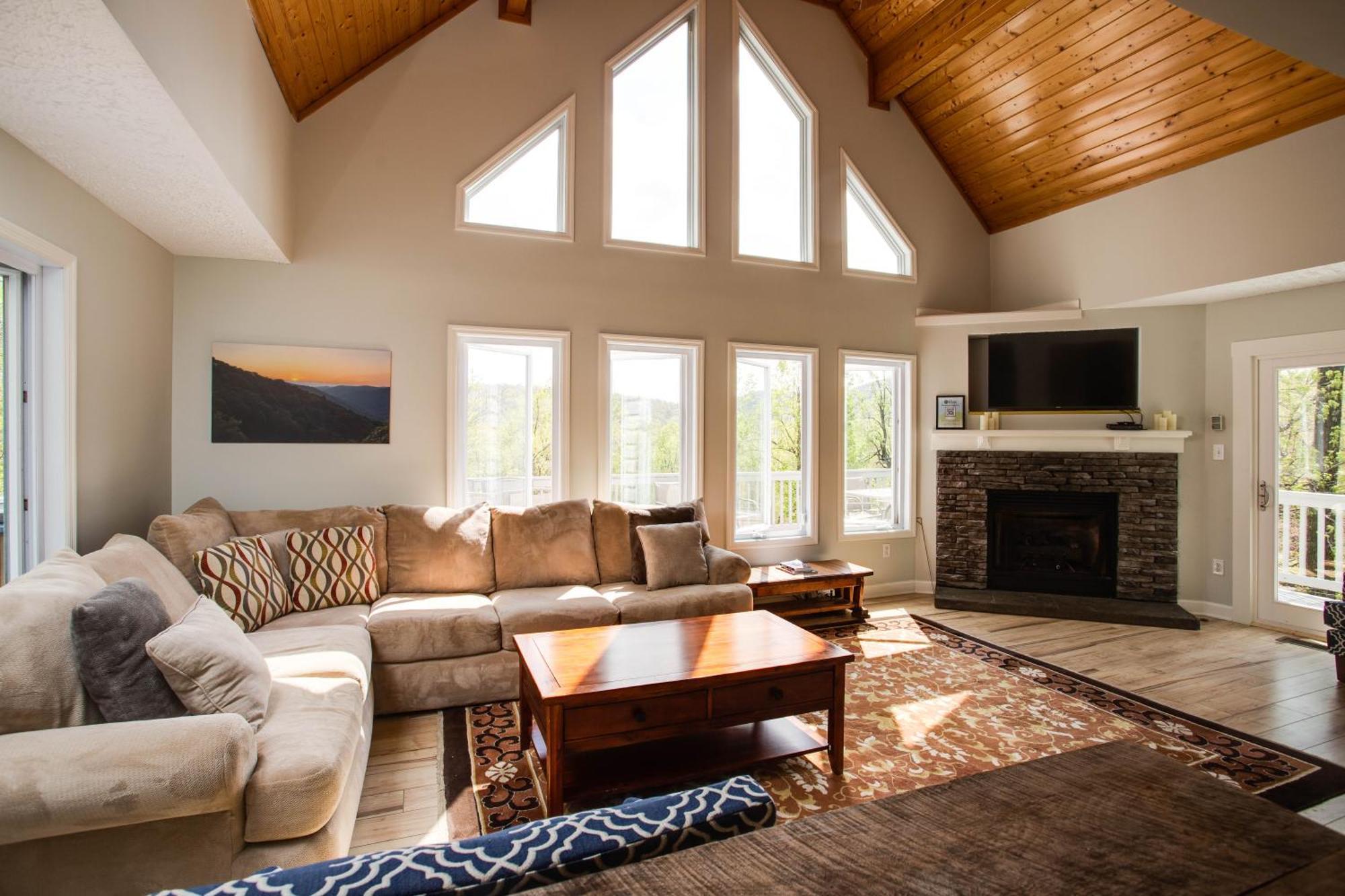 Lyndhurst Love Ridge Mountain Lodging מראה חיצוני תמונה