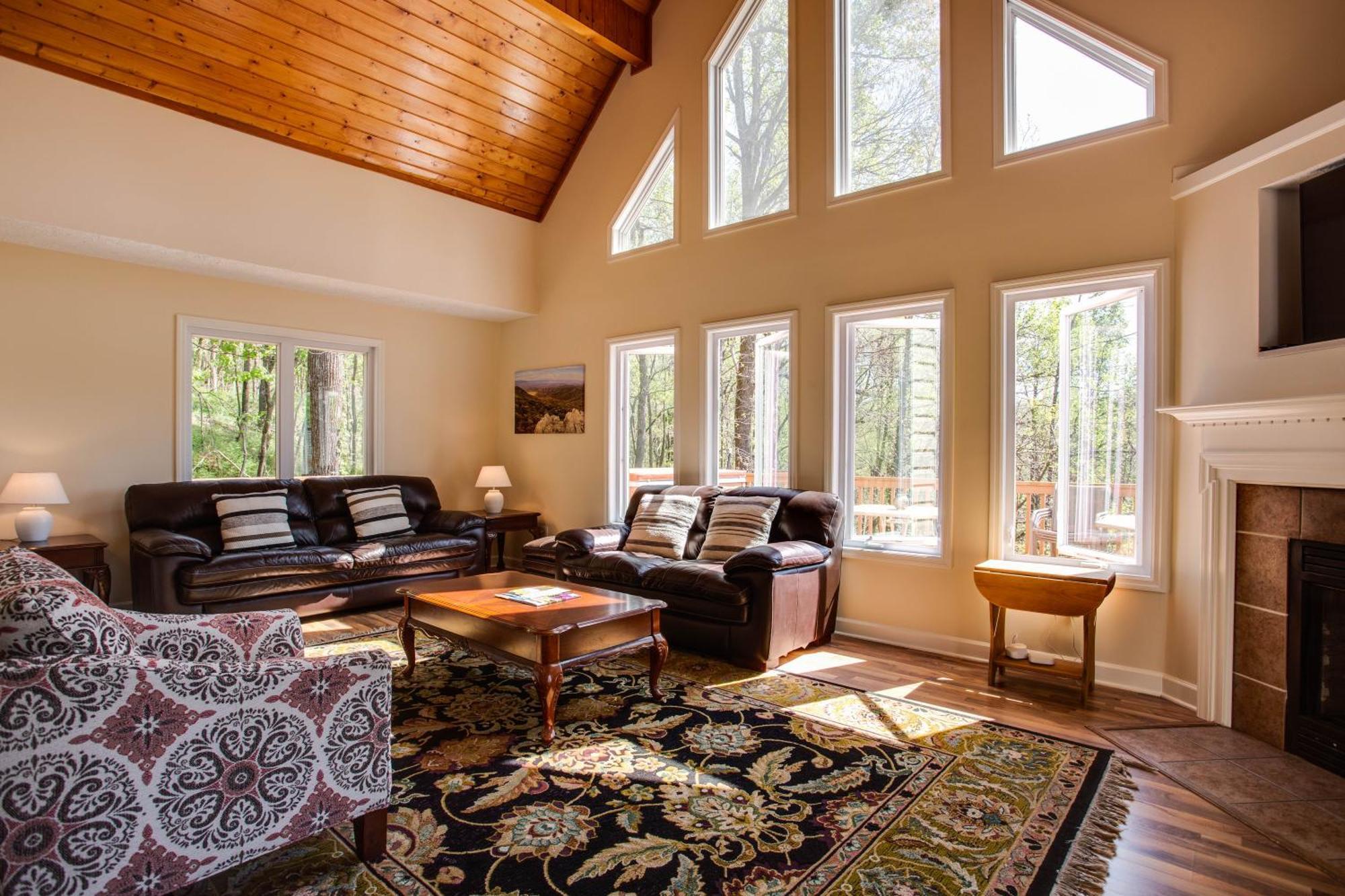 Lyndhurst Love Ridge Mountain Lodging מראה חיצוני תמונה